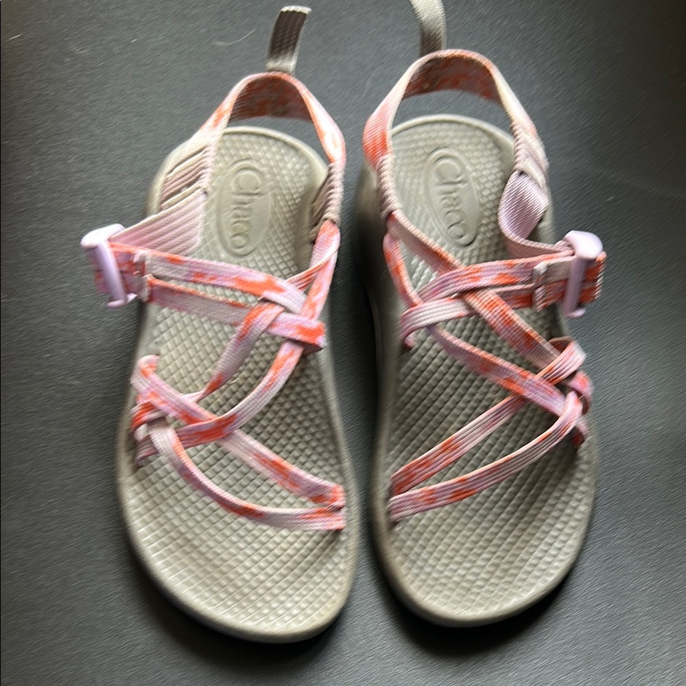 Chaco Strappy Sandals in Pink and Gray Kids’ size 2
